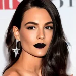 Как создать образ уверенной и стильной женщины: разбор звездных образов и их секретов